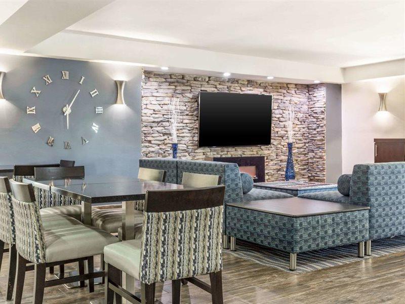 Quality Inn & Suites Charlotte Airport Extérieur photo
